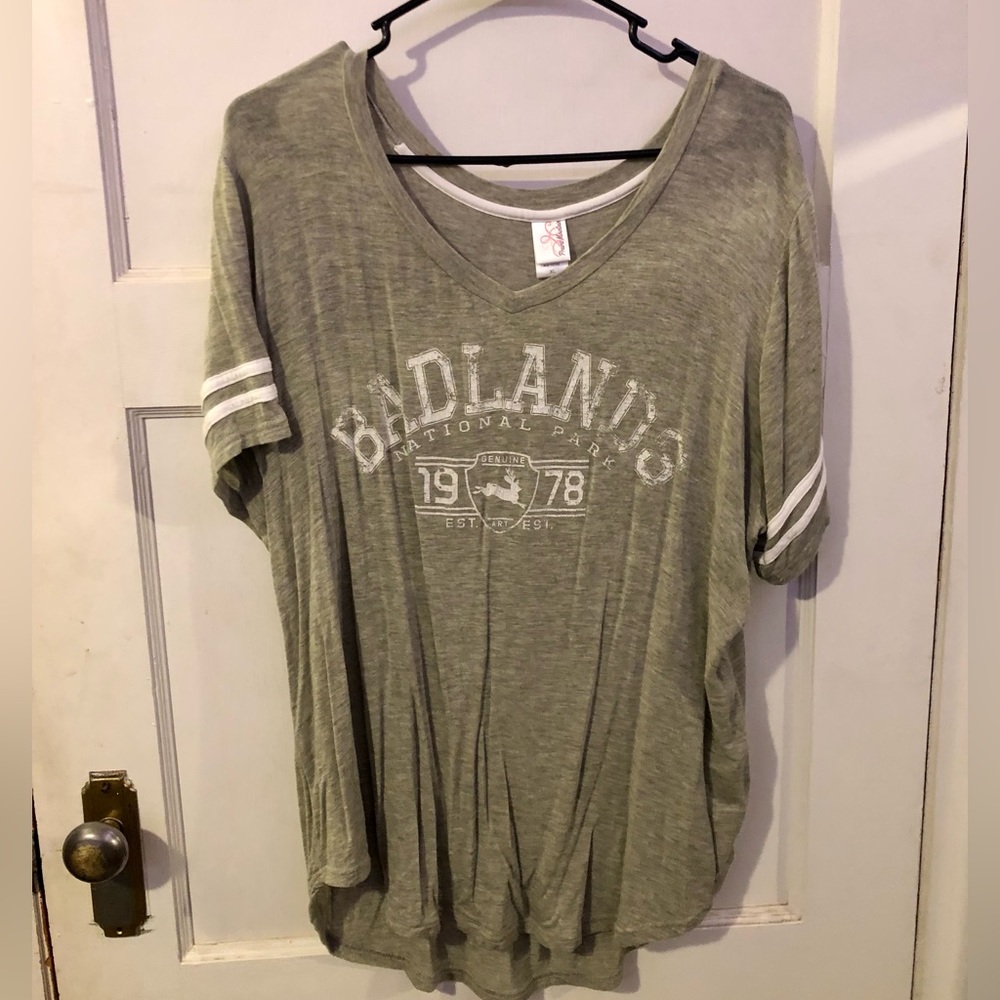 Green graphic t-shirt